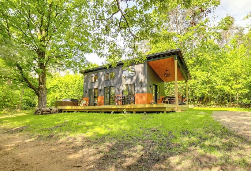 Modern Hersey Tiny Home W/ Private Hot Tub!