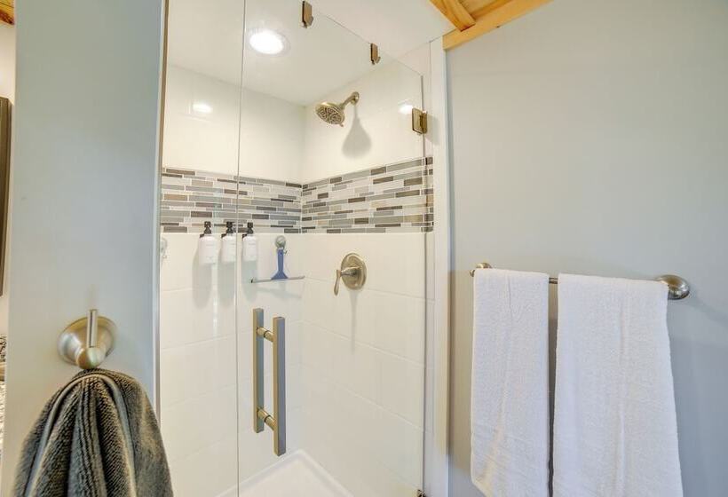 Modern Hersey Tiny Home W/ Private Hot Tub!