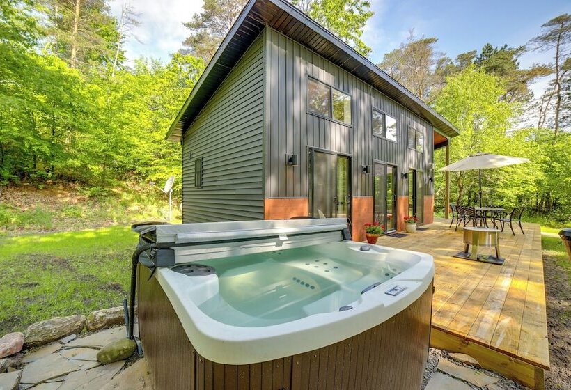 Modern Hersey Tiny Home W/ Private Hot Tub!