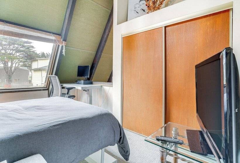 Moss Beach Oceanfront Retreat ~ 20 Mi To San Fran!