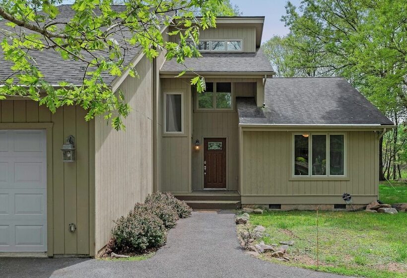 Mountain Hideout By Avantstay Game Room + Deck