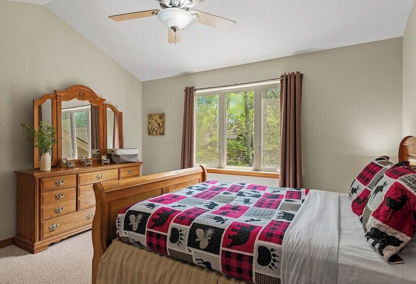 Mountain Hideout By Avantstay Game Room + Deck