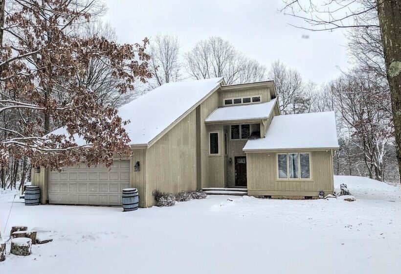 Mountain Hideout By Avantstay Game Room + Deck