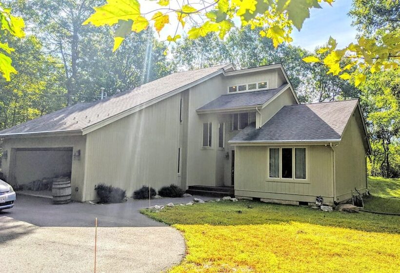 Mountain Hideout By Avantstay Game Room + Deck