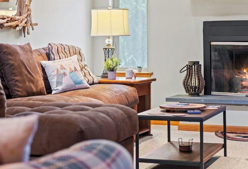 Mountain Hideout By Avantstay Game Room + Deck