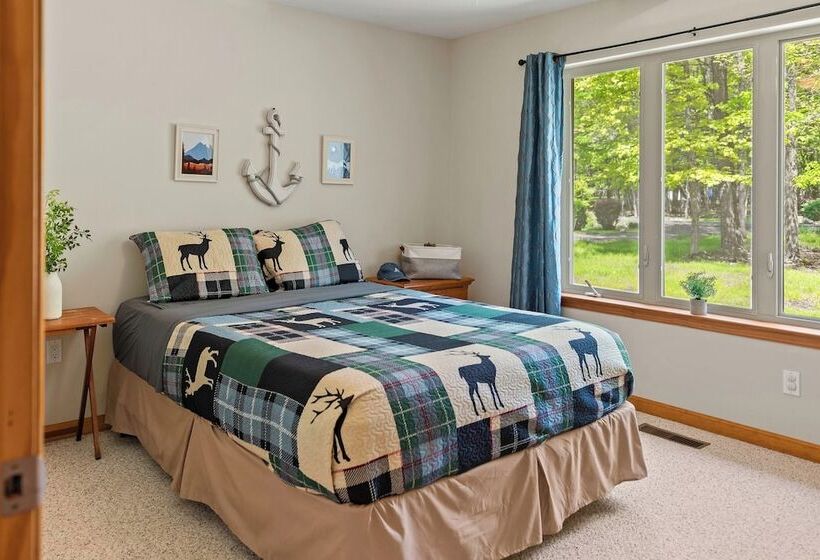 Mountain Hideout By Avantstay Game Room + Deck