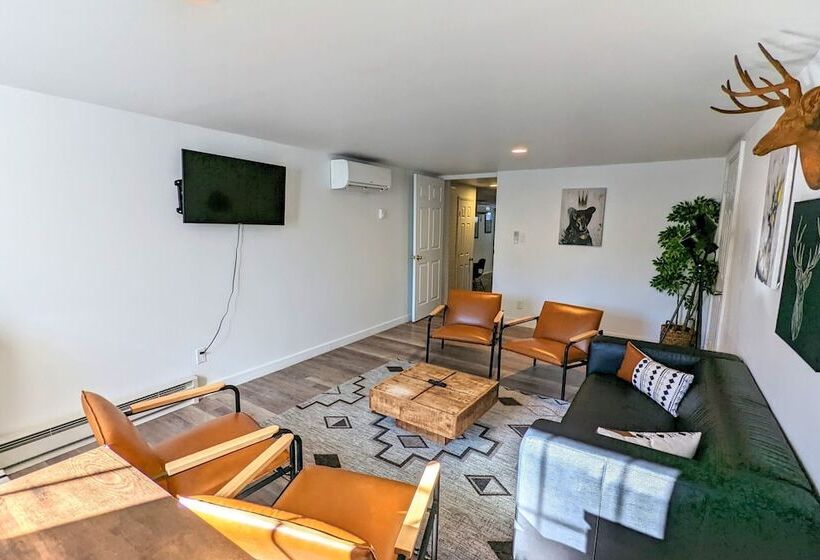 Mountain Mindset By Avantstay Pool, Hot Tub, Game Room, Firepit