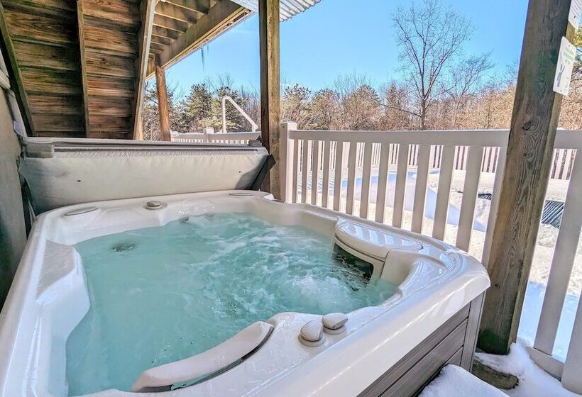 Mountain Mindset By Avantstay Pool, Hot Tub, Game Room, Firepit