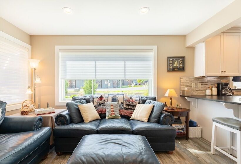 Mutiny Bay Ocean Breeze Retreat By Avantstay