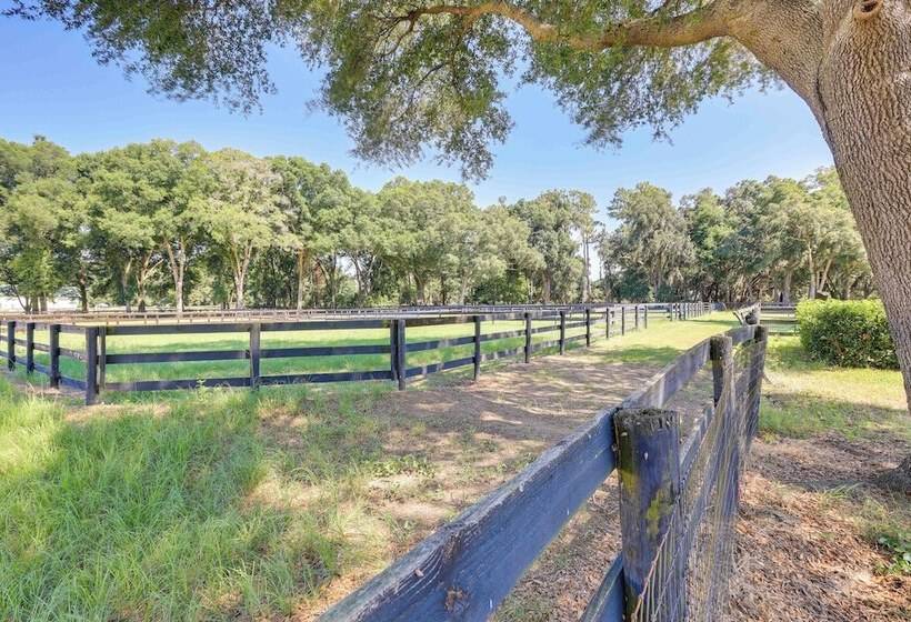 Ocala Tiny Home On 10 Acre Farm Near Wec!