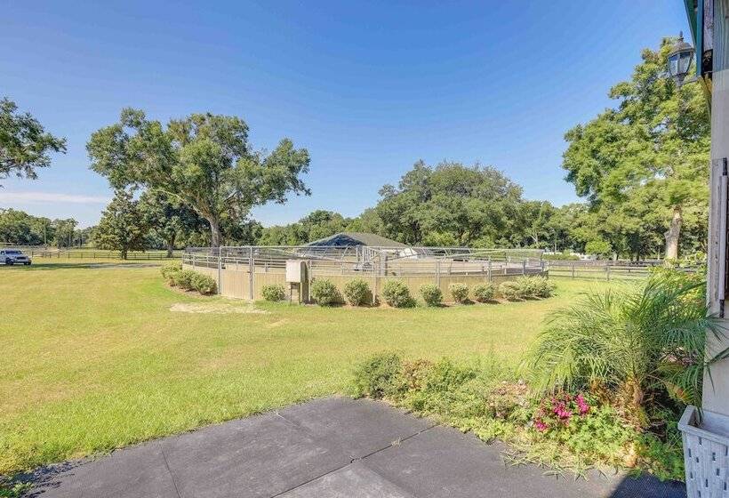 Ocala Tiny Home On 10 Acre Farm Near Wec!
