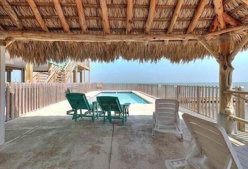 Waterfront Escape W/ Views Shared Pool & Boat Dock Orange Crush By Avantstay
