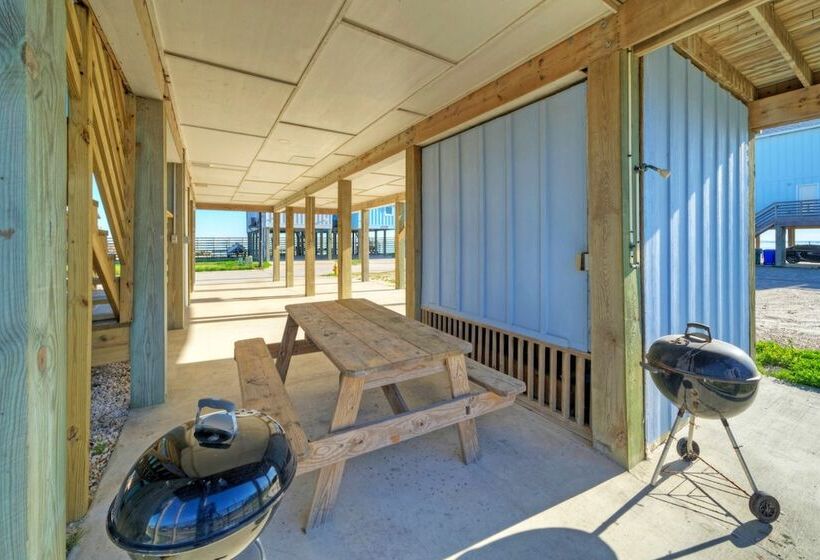 Waterfront Shared Pool W/ Bay Views, Boat Dock Oscar S Lodge By Avantstay