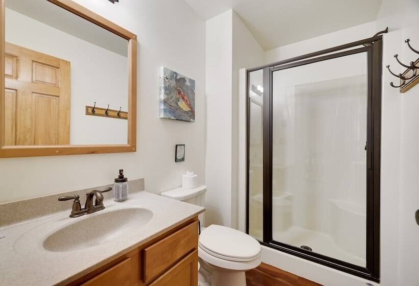 Otter Banks By Avantstay Sleeps 18 + Hot Tub, Views, Game Room