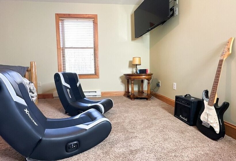 Otter Banks By Avantstay Sleeps 18 + Hot Tub, Views, Game Room