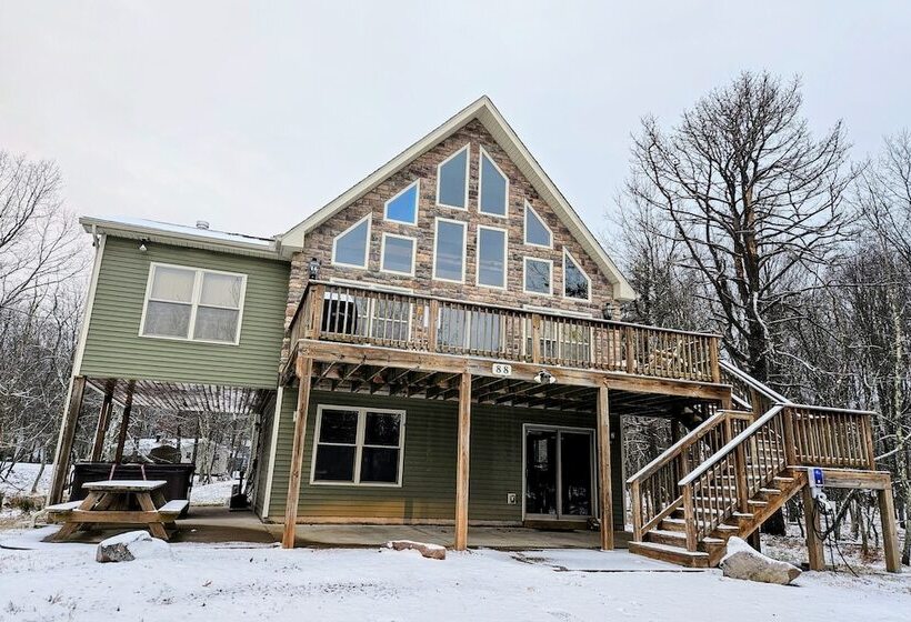 Otter Banks By Avantstay Sleeps 18 + Hot Tub, Views, Game Room