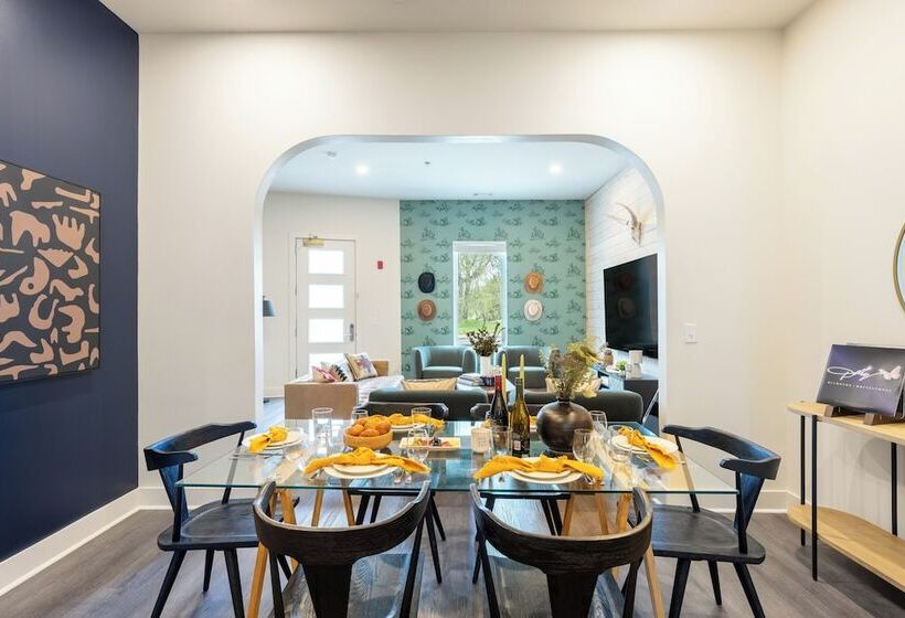 Outrider Buyout 2 Units By Avantstay Sleeps 24