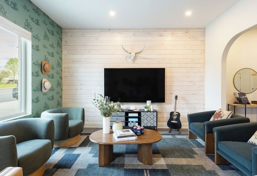 Outrider Buyout 2 Units By Avantstay Sleeps 24