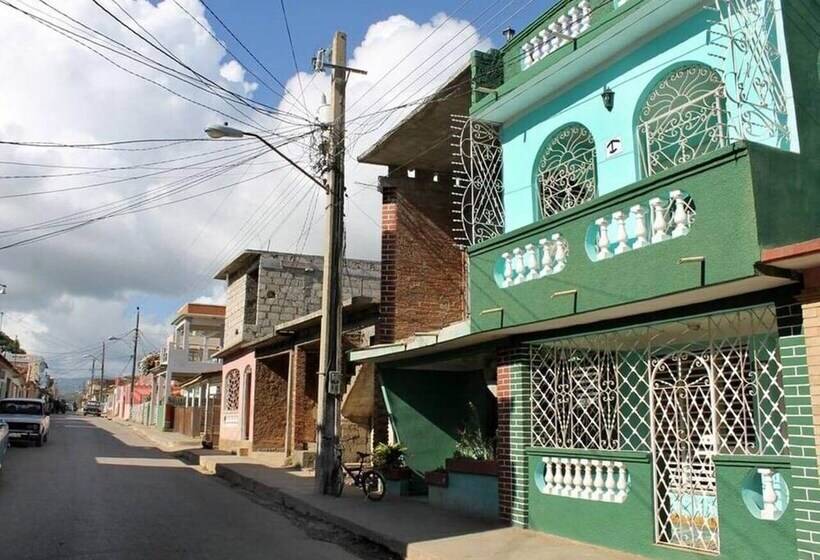 پانسیون Hostal Doña Miñe Trinidad