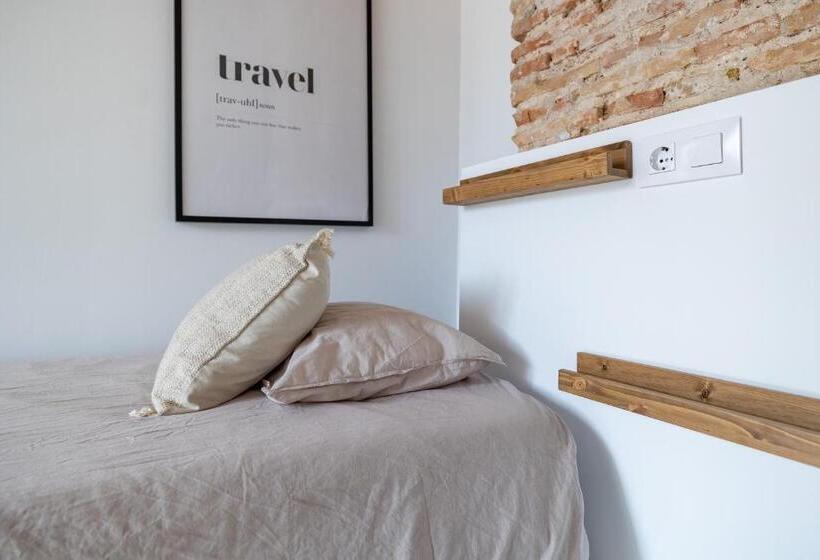 بنسيون Residencia Universitaria Trinitarios