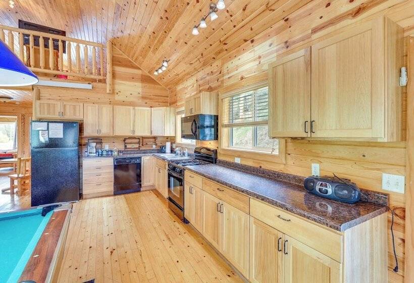 Wraparound Deck + Bbq: Pet Friendly Deadwood Cabin