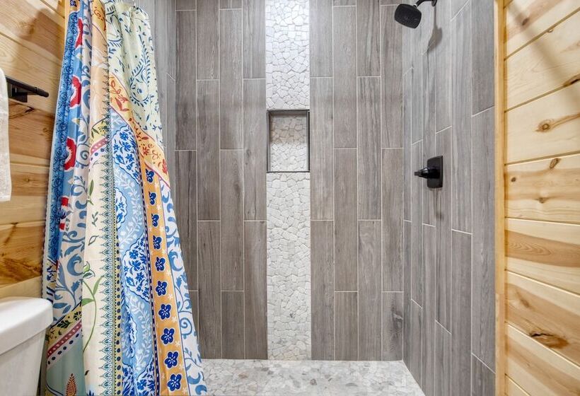 Pink Pines Avantstay Luxury Aesthetic Dream Home, Indoor Pool, Hot Tub