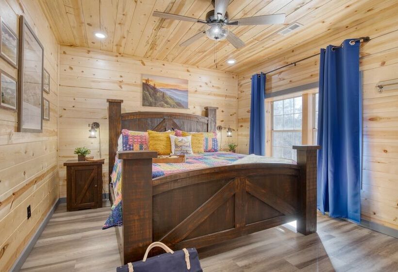 Pink Pines Avantstay Luxury Aesthetic Dream Home, Indoor Pool, Hot Tub