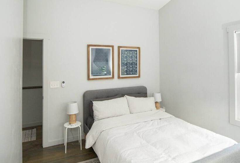 Plum Perfect Hideaway By Avantstay Near Downtown