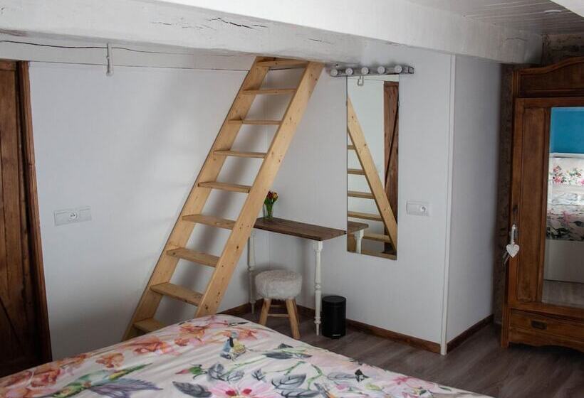 Pretty Gite With Private Pool