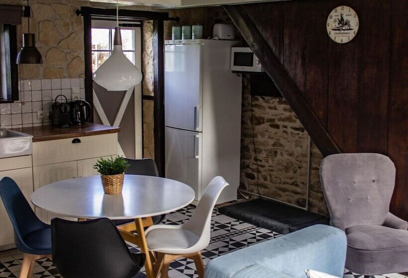 Pretty Gite With Private Pool