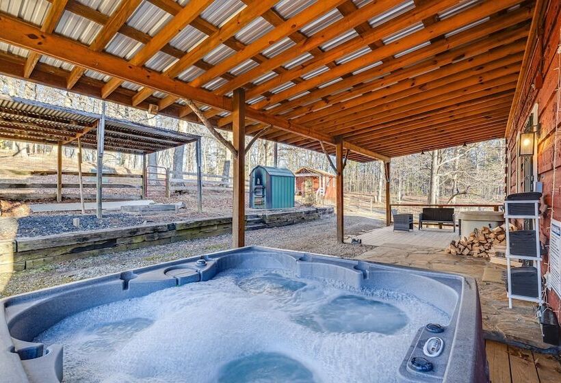 Red Cedar By Avantstay Cabin W/ Hot Tub + Views!