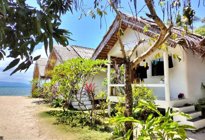 리조트 Sand Terrace Beach Bungalows