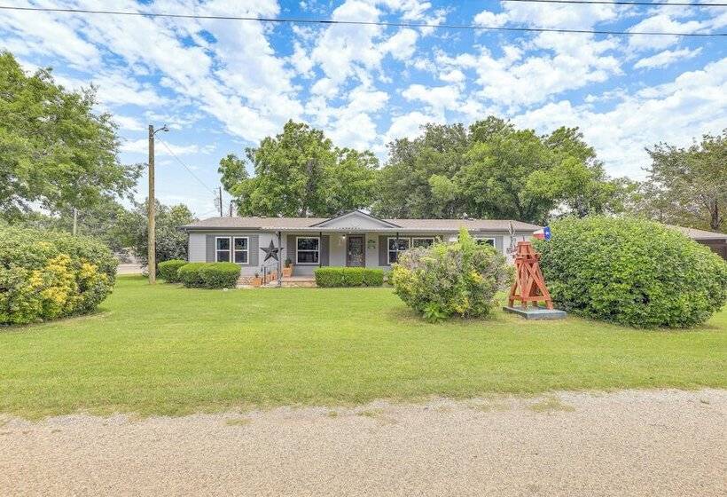 Riverfront Granbury Home W/ Patios & Boat Dock!