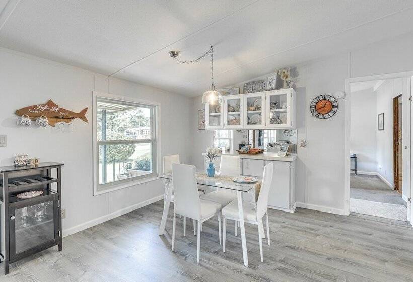 Riverfront Granbury Home W/ Patios & Boat Dock!