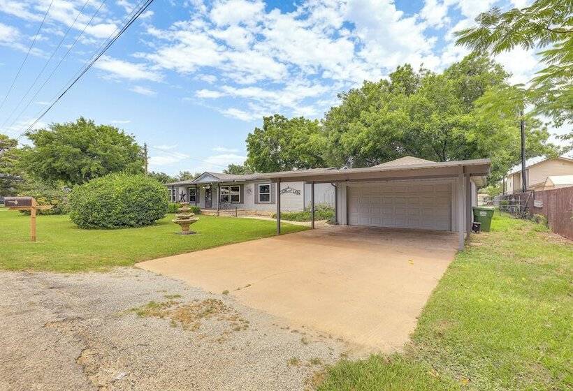 Riverfront Granbury Home W/ Patios & Boat Dock!