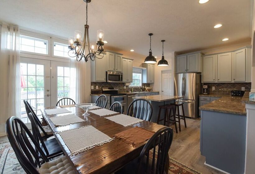 Riverside Ranch By Avantstay Mins To Downtown