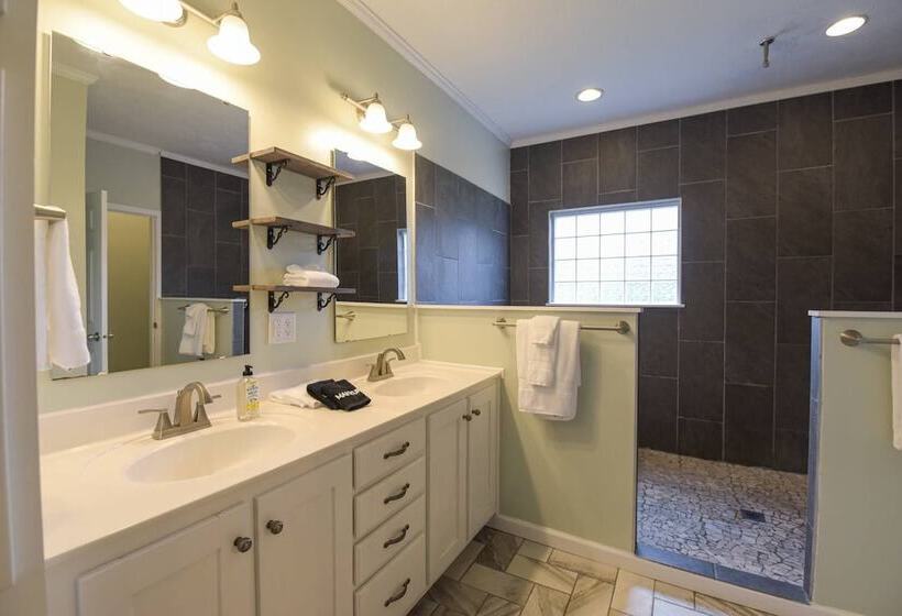 Riverside Ranch By Avantstay Mins To Downtown