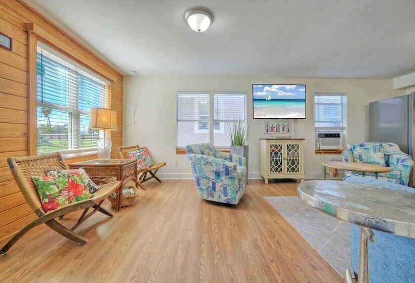 Rock The Boat By Avantstay 5 Blocks To Beach