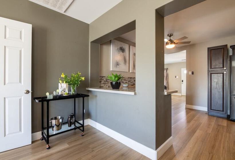 Roma By Avantstay Stylish Oasis W/ Private Pool!