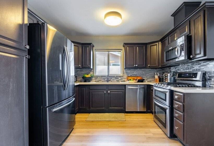 Roma By Avantstay Stylish Oasis W/ Private Pool!