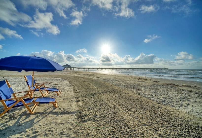 Sapphire Breeze By Avantstay Pool, Walk To Beach
