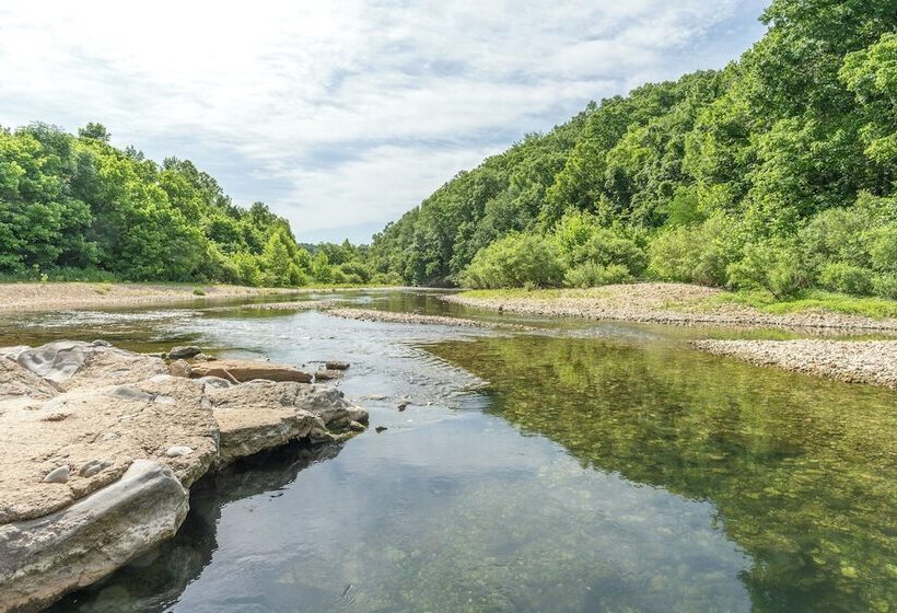 Secluded Vacation Rental Bordering Creek!