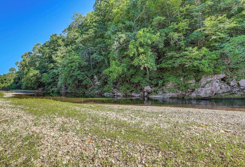 Secluded Vacation Rental Bordering Creek!