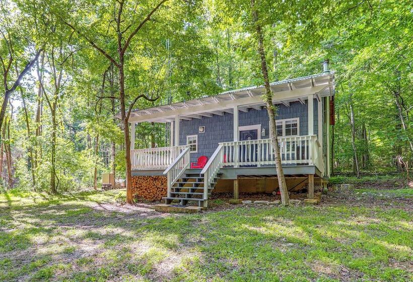 Secluded Vacation Rental Bordering Creek!