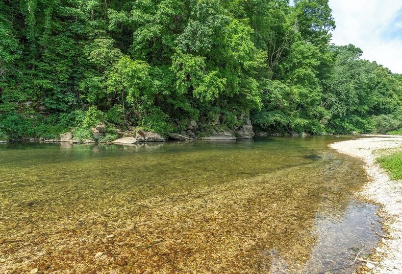 Secluded Vacation Rental Bordering Creek!