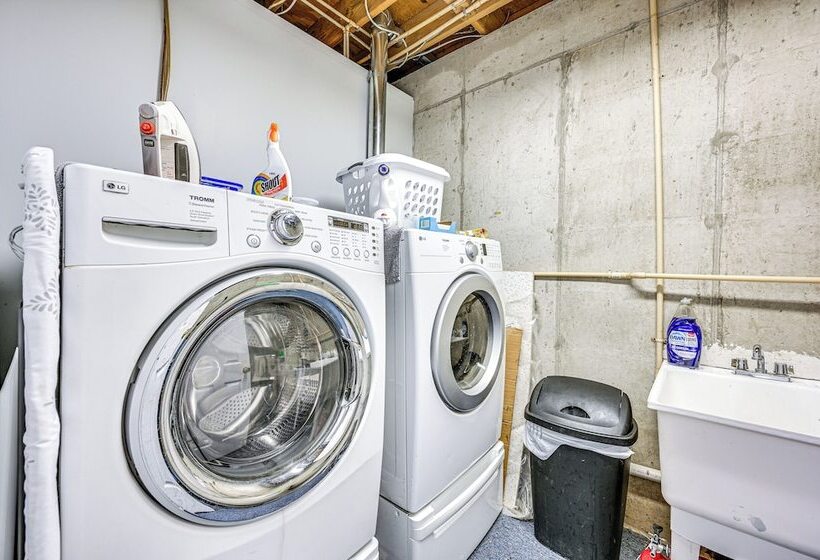 Delma S Haven  In Cadiz W/ Deck & Lake Access!