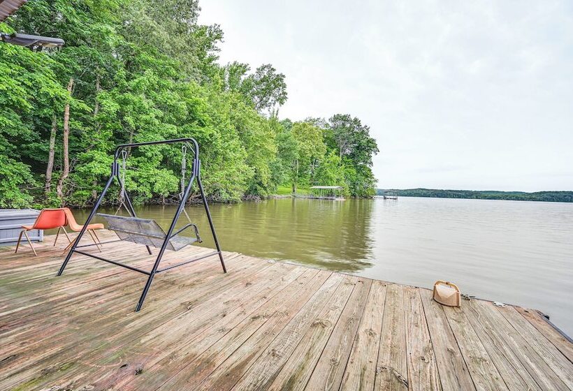 Delma S Haven  In Cadiz W/ Deck & Lake Access!