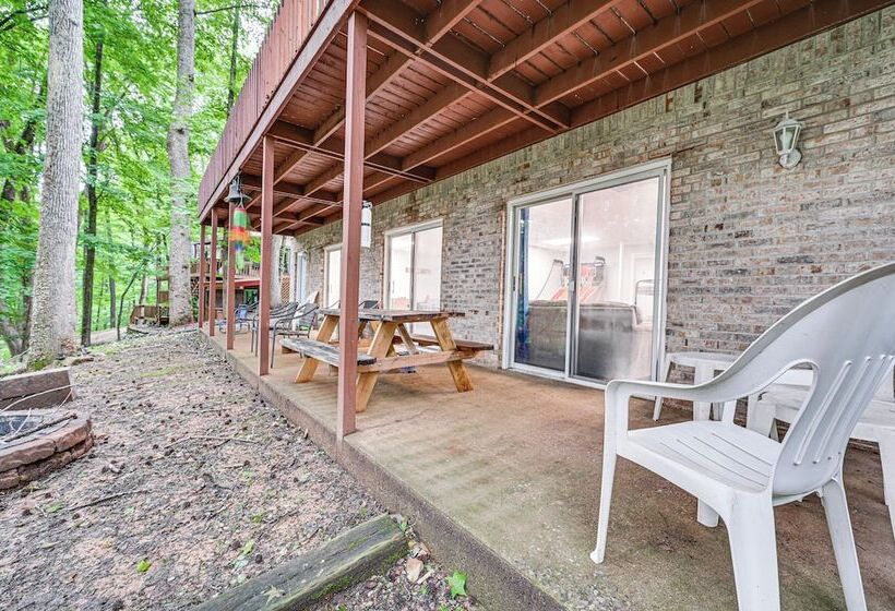 Delma S Haven  In Cadiz W/ Deck & Lake Access!