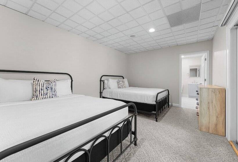 Shoreway Cove By Avantstay Waterfront, Pool, Dock