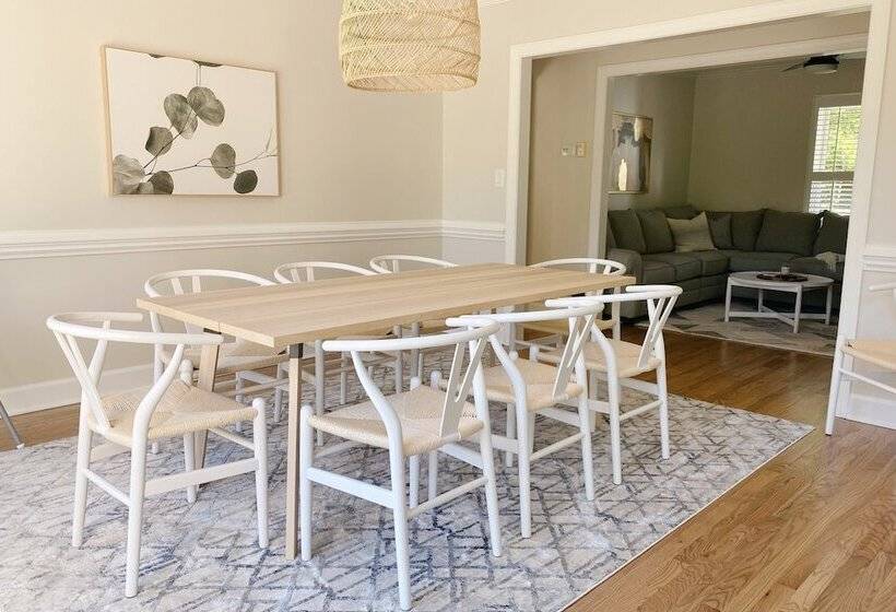 Shoreway Cove By Avantstay Waterfront, Pool, Dock